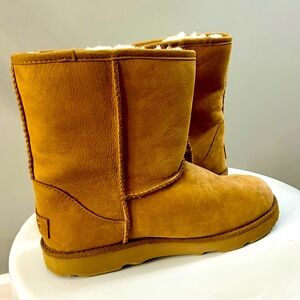 Ugg Boots Girls Size 3